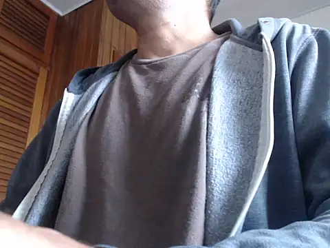 Snapshot of lover_camer chatting on 10/27/25, 01:45 lover camer online show from 10/27/25, 01:45