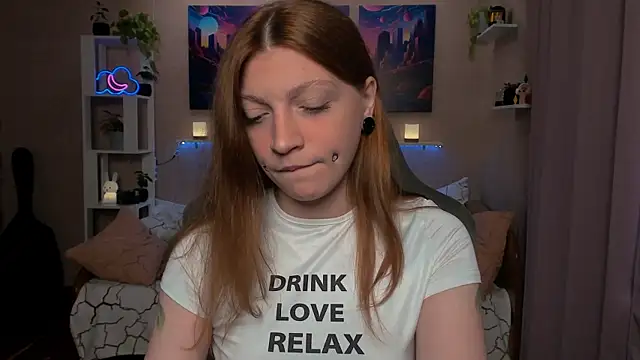 Snapshot of Lolly_Haze chatting on 07/11/26, 04:13 Lolly Haze online show from 07/11/26, 04:13