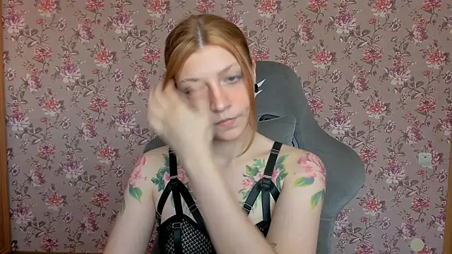 Snapshot of Lolly_Haze chatting on 06/09/26, 04:13 Lolly Haze online show from 06/09/26, 04:13