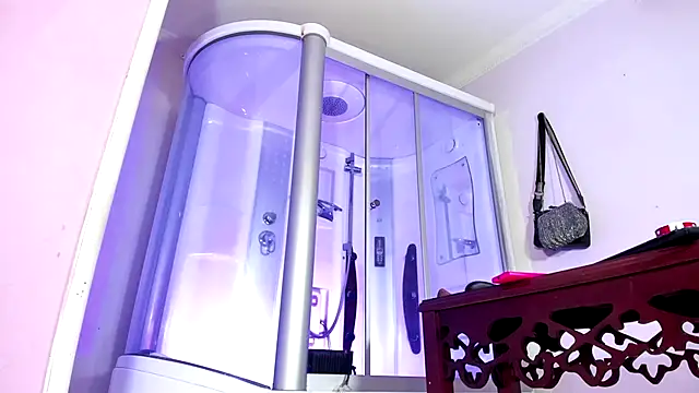 Snapshot of sexy-luna-star-ts chatting on 12/02/25, 08:21 sexy-luna-star-ts online show from 12/02/25, 08:21