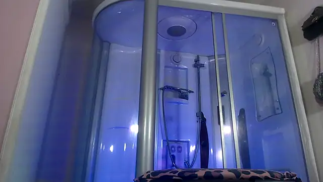 Snapshot of sexy-luna-star-ts chatting on 11/03/25, 10:46 sexy-luna-star-ts online show from 11/03/25, 10:46