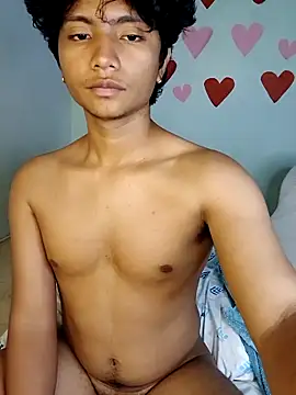 Snapshot of _Ottis_ chatting on 02/25/25, 11:04 Ottis online show from 02/25/25, 11:04