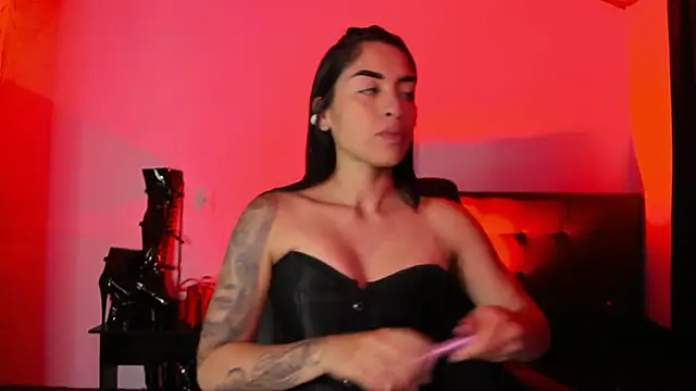 MistressVenena online show from 01/08/26, 01:33