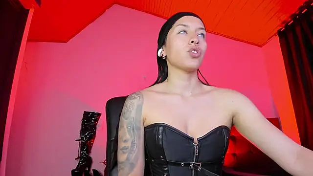 MistressVenena online show from 11/27/25, 09:59