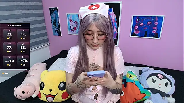 Miwa violet online show from 11/17/25, 01:09