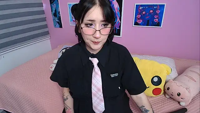 Miwa violet online show from 12/01/25, 09:15