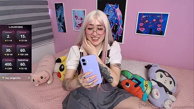 Miwa violet online show from 11/08/25, 06:11