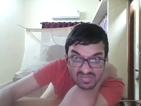 Snapshot of THE_NAKED_BOY chatting on 10/02/25, 05:44 THE NAKED BOY online show from 10/02/25, 05:44