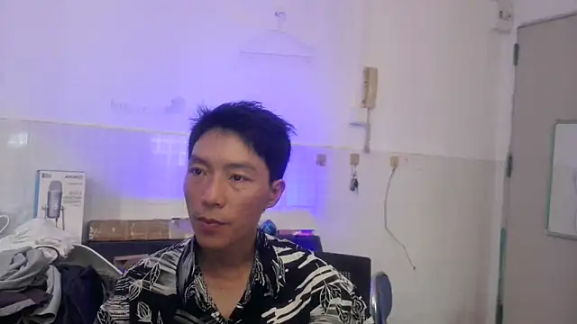 xhqds online show from 04/23/26, 06:53