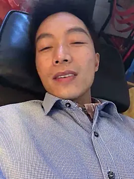 xhqds online show from 02/10/25, 08:53