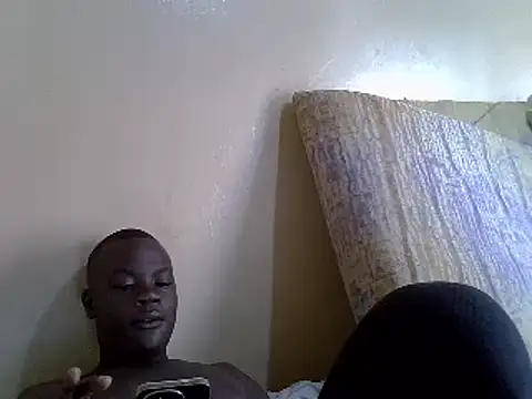 Snapshot of cutejayden chatting on 02/02/25, 10:02 cutejayden online show from 02/02/25, 10:02