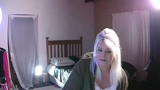 Miahotmilf online show from 03/07/26, 07:52