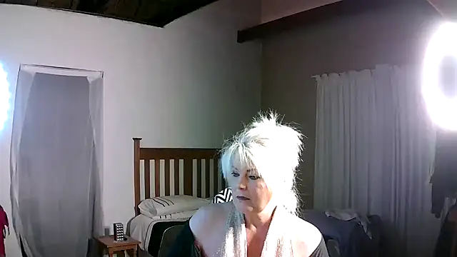 Miahotmilf online show from 11/01/25, 06:57