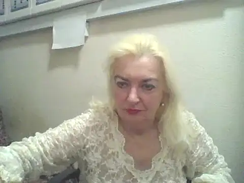 Snapshot of Meri798 chatting on 10/19/25, 09:17 Meri798 online show from 10/19/25, 09:17