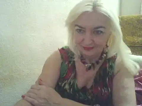 Snapshot of Meri798 chatting on 02/21/25, 10:15 Meri798 online show from 02/21/25, 10:15