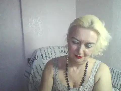 Snapshot of Meri798 chatting on 03/12/25, 04:02 Meri798 online show from 03/12/25, 04:02