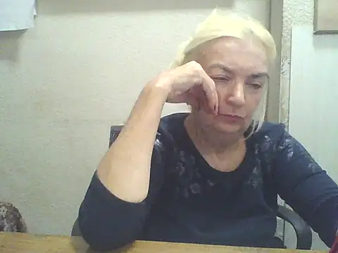 Snapshot of Meri798 chatting on 10/13/25, 07:26 Meri798 online show from 10/13/25, 07:26