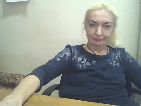 Snapshot of Meri798 chatting on 09/18/25, 05:49 Meri798 online show from 09/18/25, 05:49