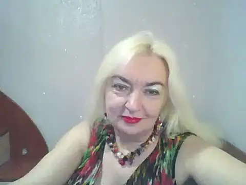 Snapshot of Meri798 chatting on 02/15/25, 07:27 Meri798 online show from 02/15/25, 07:27