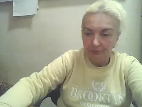 Snapshot of Meri798 chatting on 09/30/25, 07:20 Meri798 online show from 09/30/25, 07:20