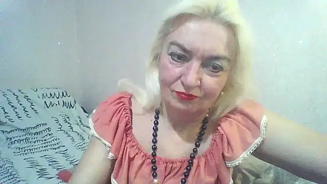 Snapshot of Meri798 chatting on 03/01/25, 07:04 Meri798 online show from 03/01/25, 07:04