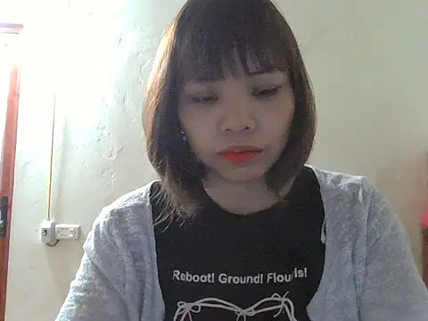 Angela-Eira online show from 10/15/25, 08:50