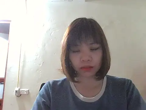 Angela-Eira online show from 10/06/25, 09:04