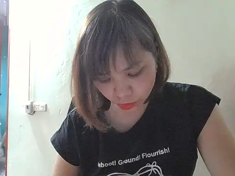 Angela-Eira online show from 10/28/25, 09:19