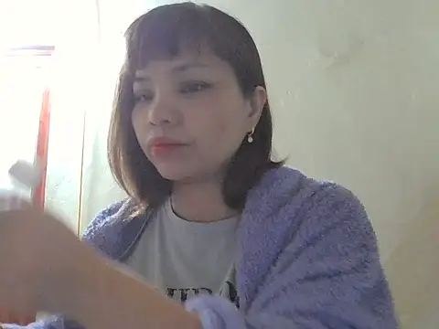 Angela-Eira online show from 10/30/25, 08:50