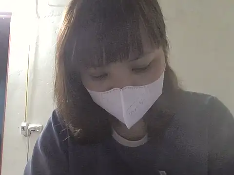 Snapshot of Angela-Eira chatting on 04/17/26, 11:29 Angela-Eira online show from 04/17/26, 11:29