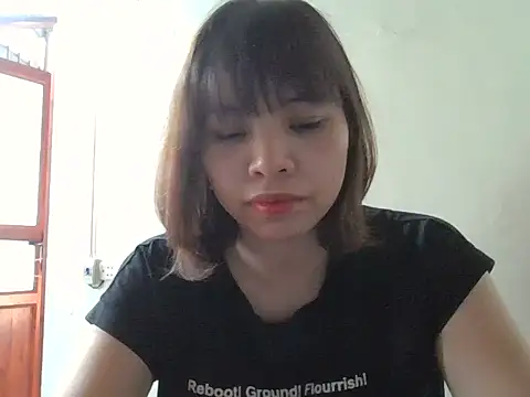 Angela-Eira online show from 10/26/25, 08:59