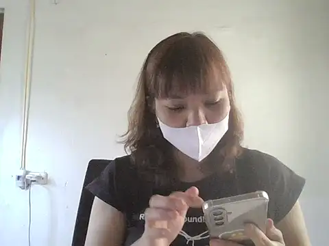 Snapshot of Angela-Eira chatting on 05/26/26, 01:15 Angela-Eira online show from 05/26/26, 01:15
