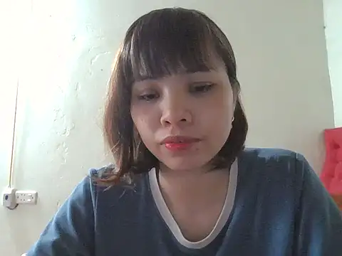 Angela-Eira online show from 10/12/25, 07:43