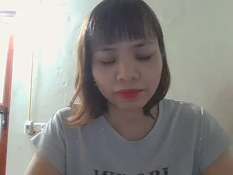 Angela-Eira online show from 10/31/25, 08:55