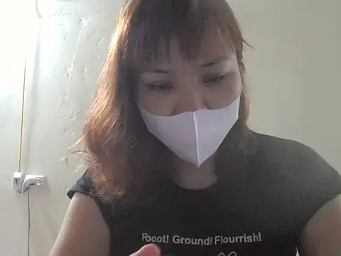 Snapshot of Angela-Eira chatting on 06/11/26, 04:31 Angela-Eira online show from 06/11/26, 04:31