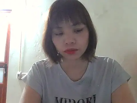 Angela-Eira online show from 09/12/25, 09:03