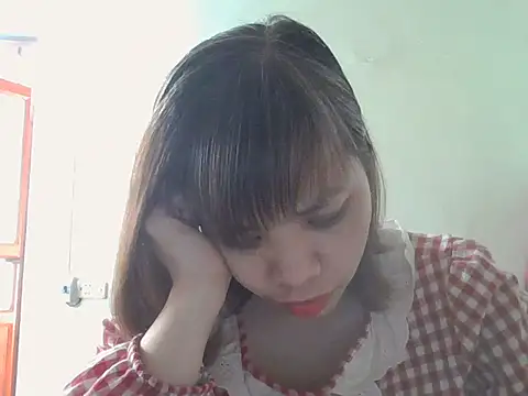 Angela-Eira online show from 11/26/25, 08:58