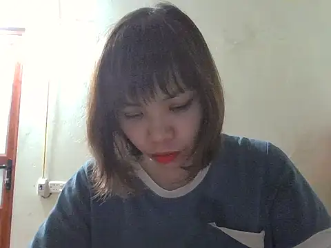Angela-Eira online show from 10/11/25, 07:37