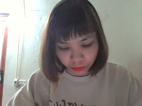 Angela-Eira online show from 11/03/25, 08:56