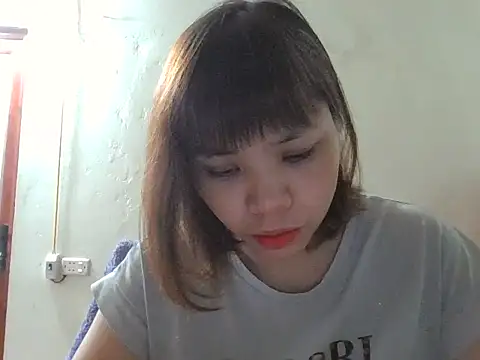 Angela-Eira online show from 11/12/25, 12:15