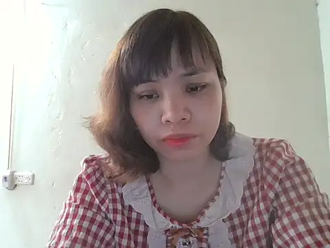 Angela-Eira online show from 12/15/25, 08:42