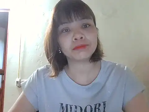 Angela-Eira online show from 10/12/25, 07:48