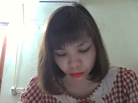 Angela-Eira online show from 11/12/25, 09:07