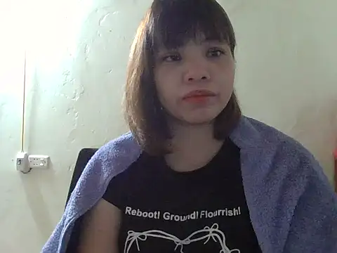 Angela-Eira online show from 10/29/25, 09:36