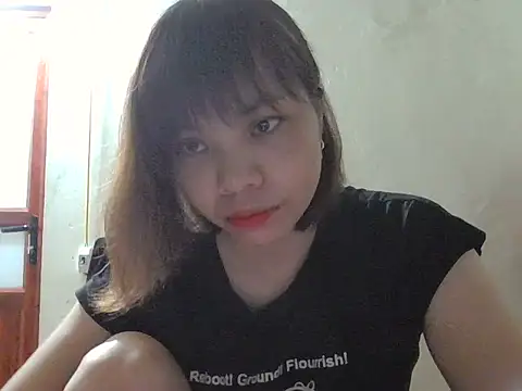 Angela-Eira online show from 10/09/25, 09:04