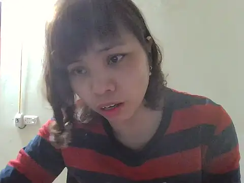 Angela-Eira online show from 12/05/25, 10:25