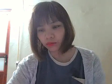 Angela-Eira online show from 10/22/25, 08:52