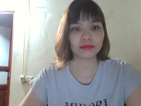 Angela-Eira online show from 10/10/25, 08:53