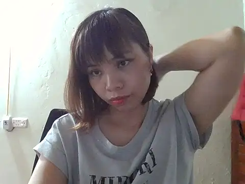 Angela-Eira online show from 10/06/25, 08:59