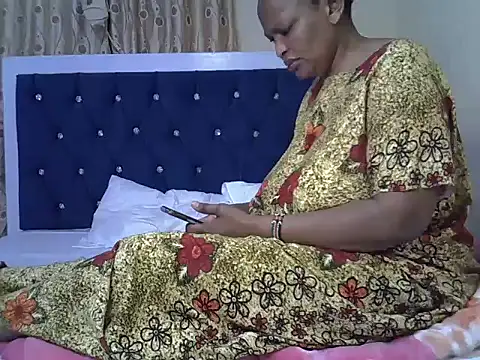 Snapshot of CHAMPE_254 chatting on 09/20/25, 12:26 CHAMPE 254 online show from 09/20/25, 12:26